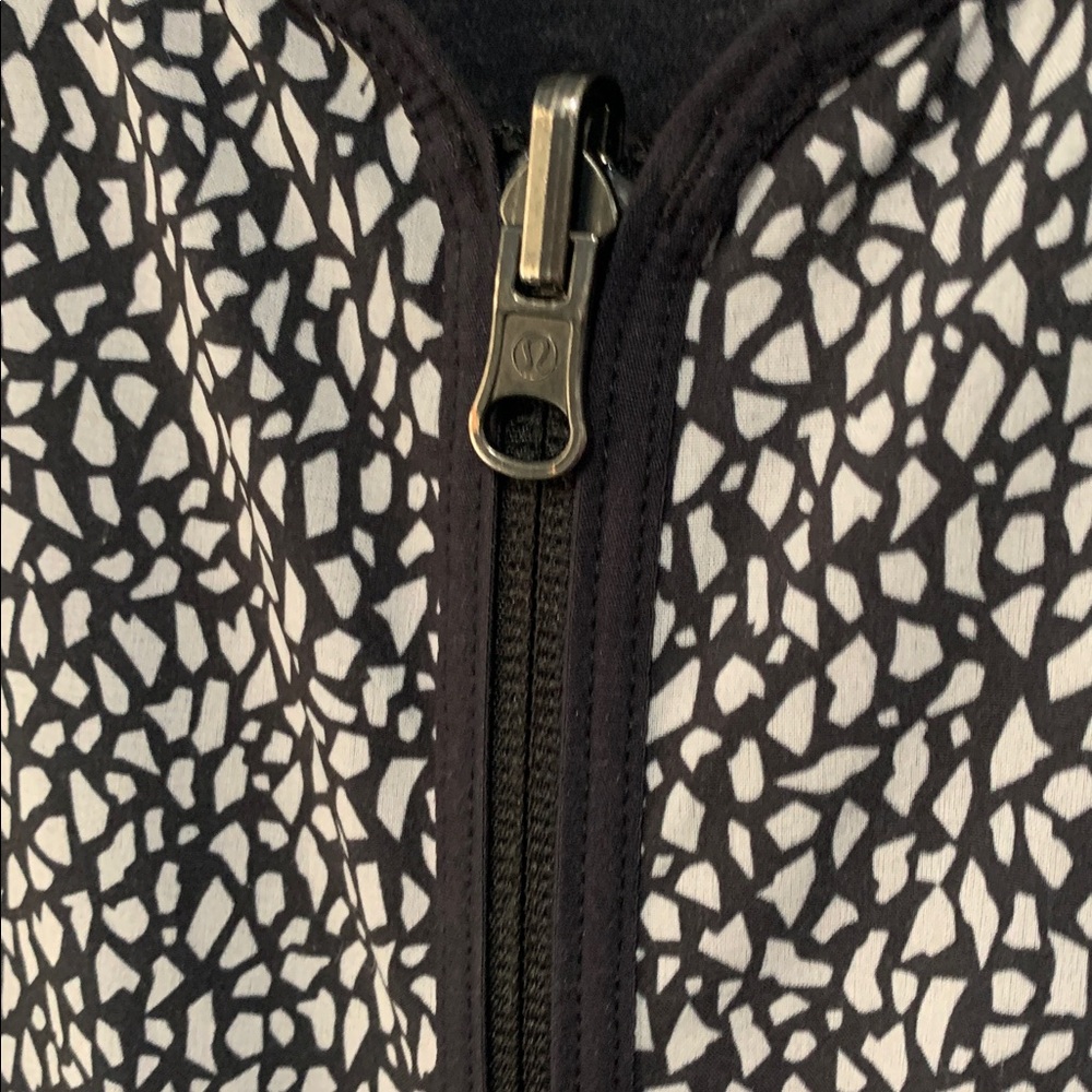 Lululemon Real Quick Jacket - Picture 8 of 10